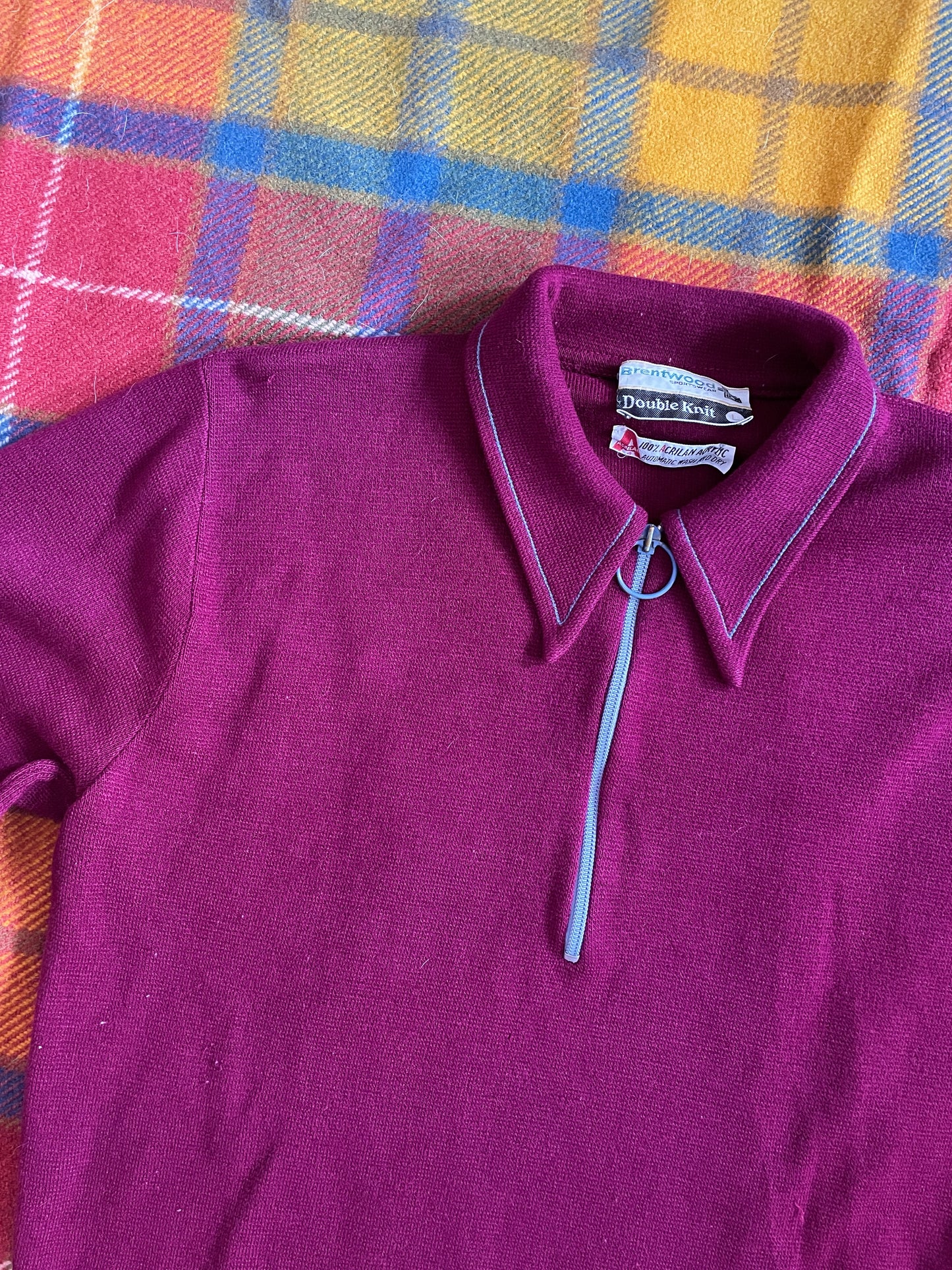 1960s Fuchsia O-Ring Knit Half Zip Pullover Sweater Large/XLarge