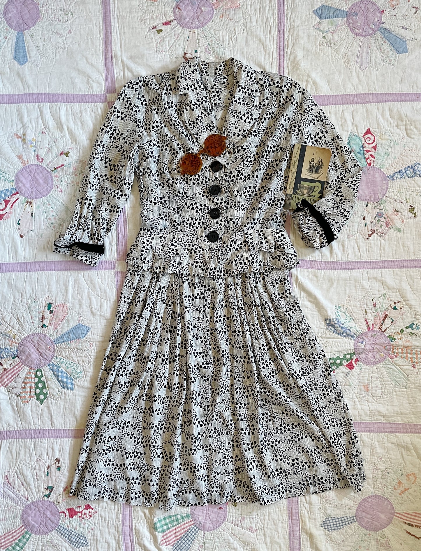 1940s Novelty Print Dress and Jacket Set